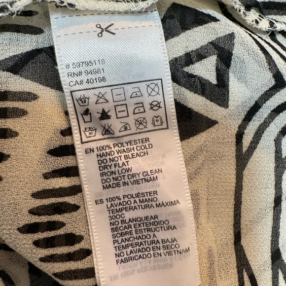 🤑 5/$20 Forever 31 Spaghetti Strap V Neck Razor Back High Low Tank Top - Picture 5 of 5